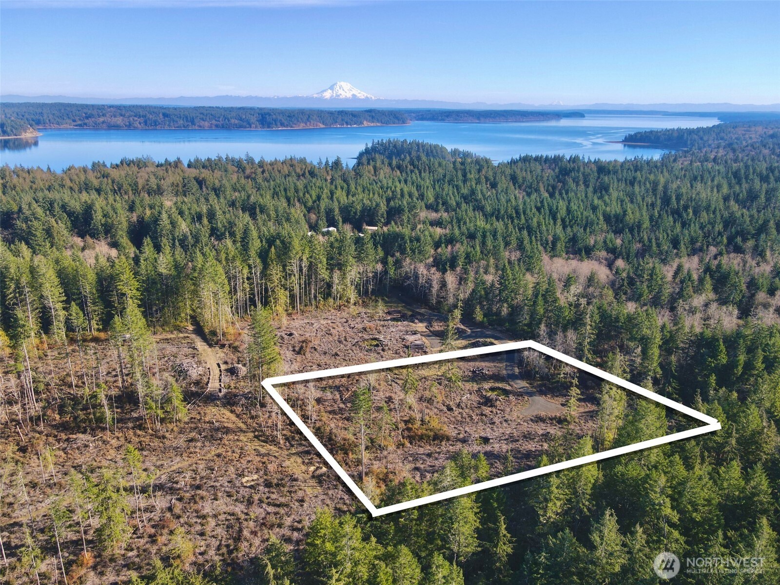 260 E Solbakk Veien Road , Shelton, WA 98584