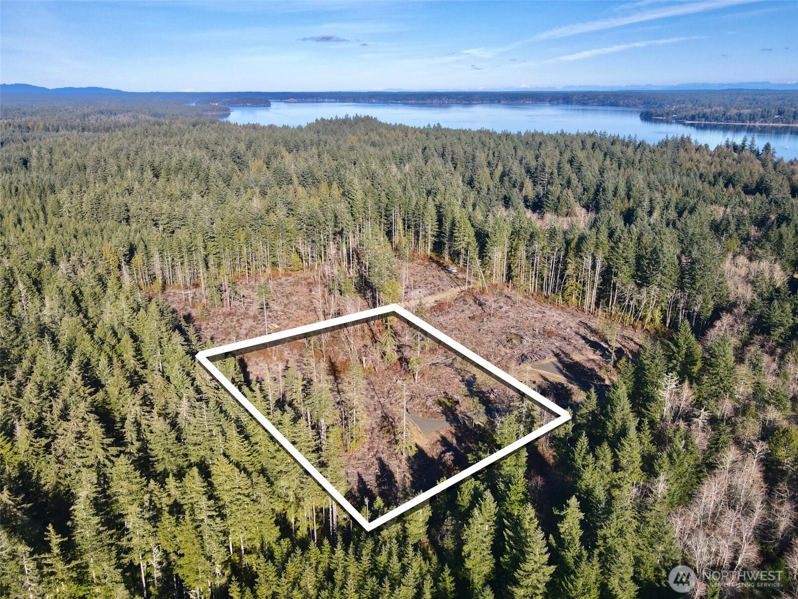 260 E Solbakk Veien Road , Shelton, WA 98584