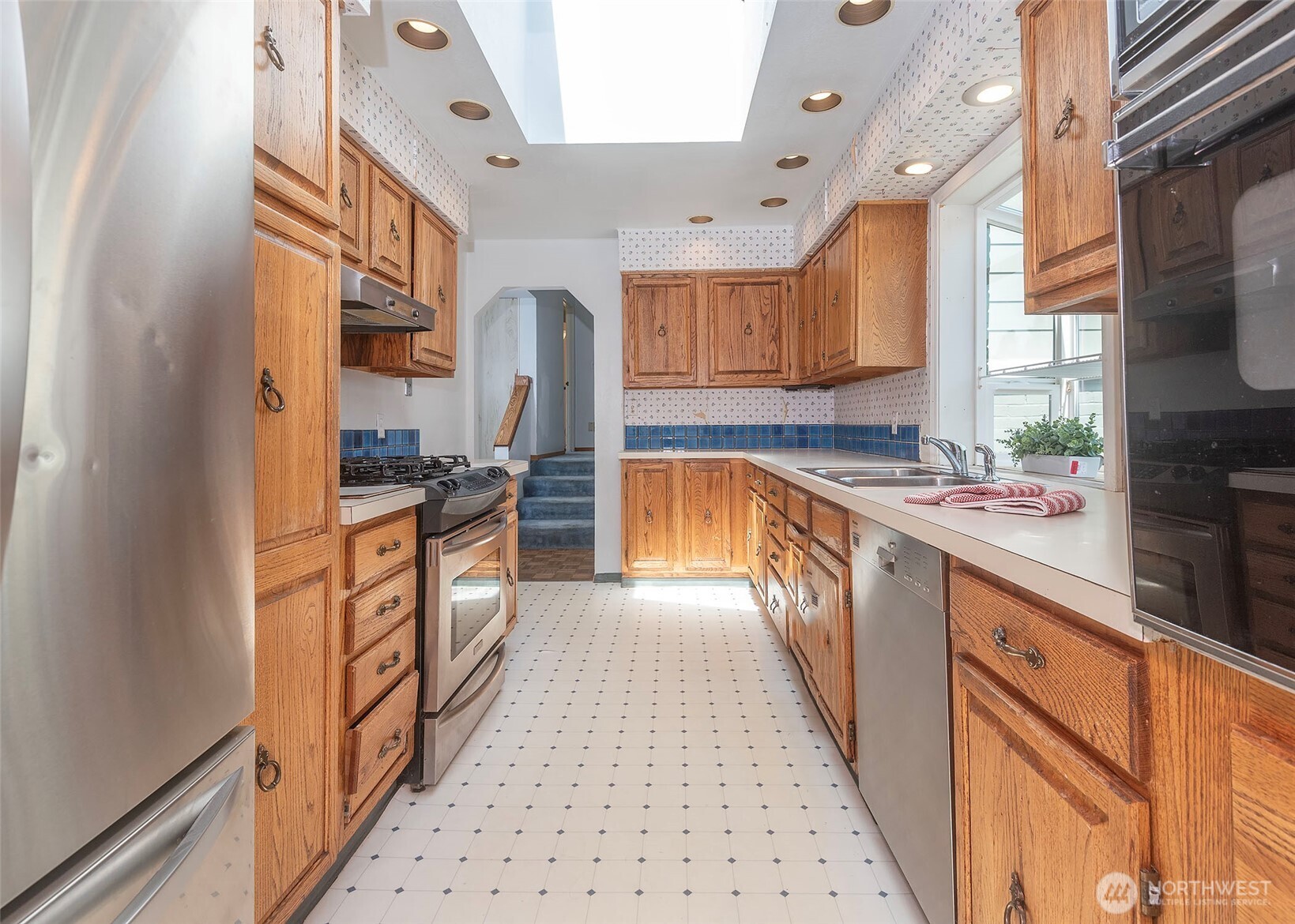 12514 2nd Avenue NW, Seattle, WA 98177-4407