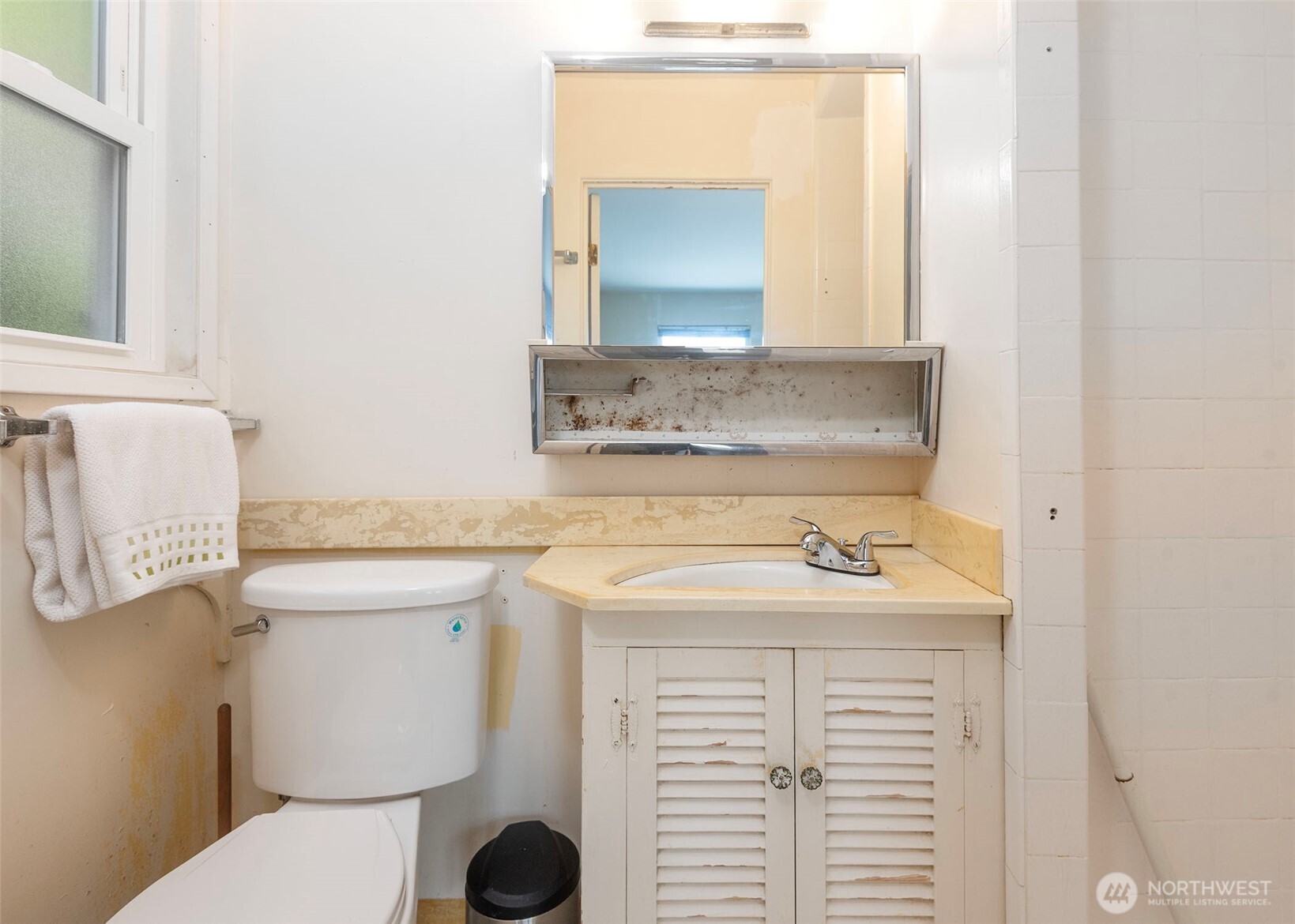 12514 2nd Avenue NW, Seattle, WA 98177-4407