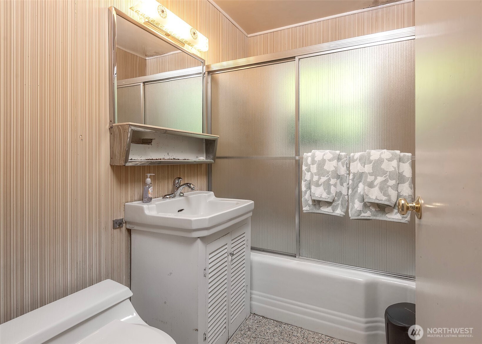 12514 2nd Avenue NW, Seattle, WA 98177-4407