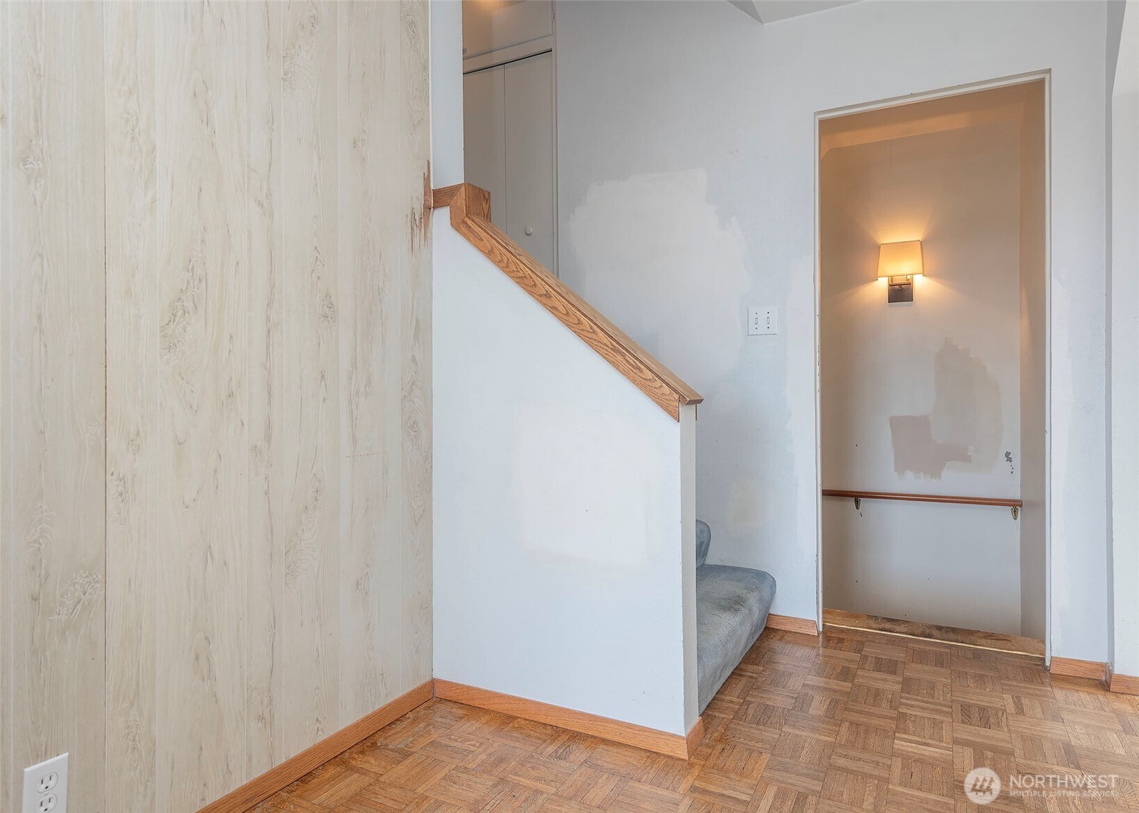 12514 2nd Avenue NW, Seattle, WA 98177-4407