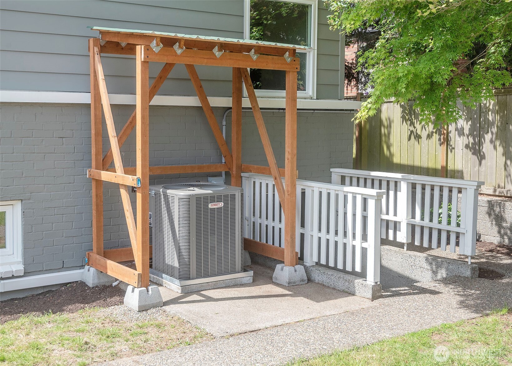 12514 2nd Avenue NW, Seattle, WA 98177-4407