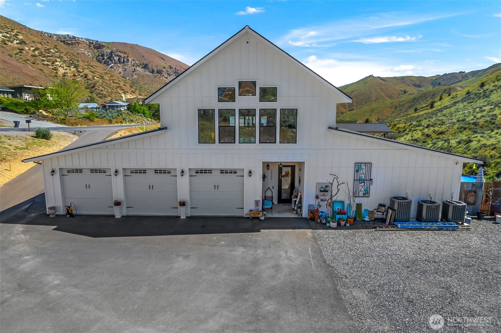 1541 Pitcher Canyon Road , Wenatchee, WA 98801-1111