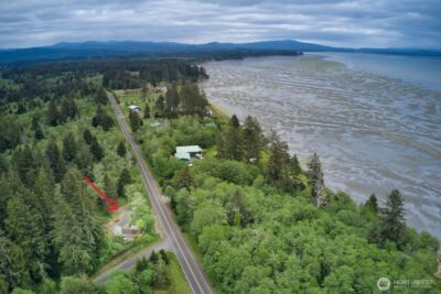 210 Bay Center Road , South Bend, WA 98586