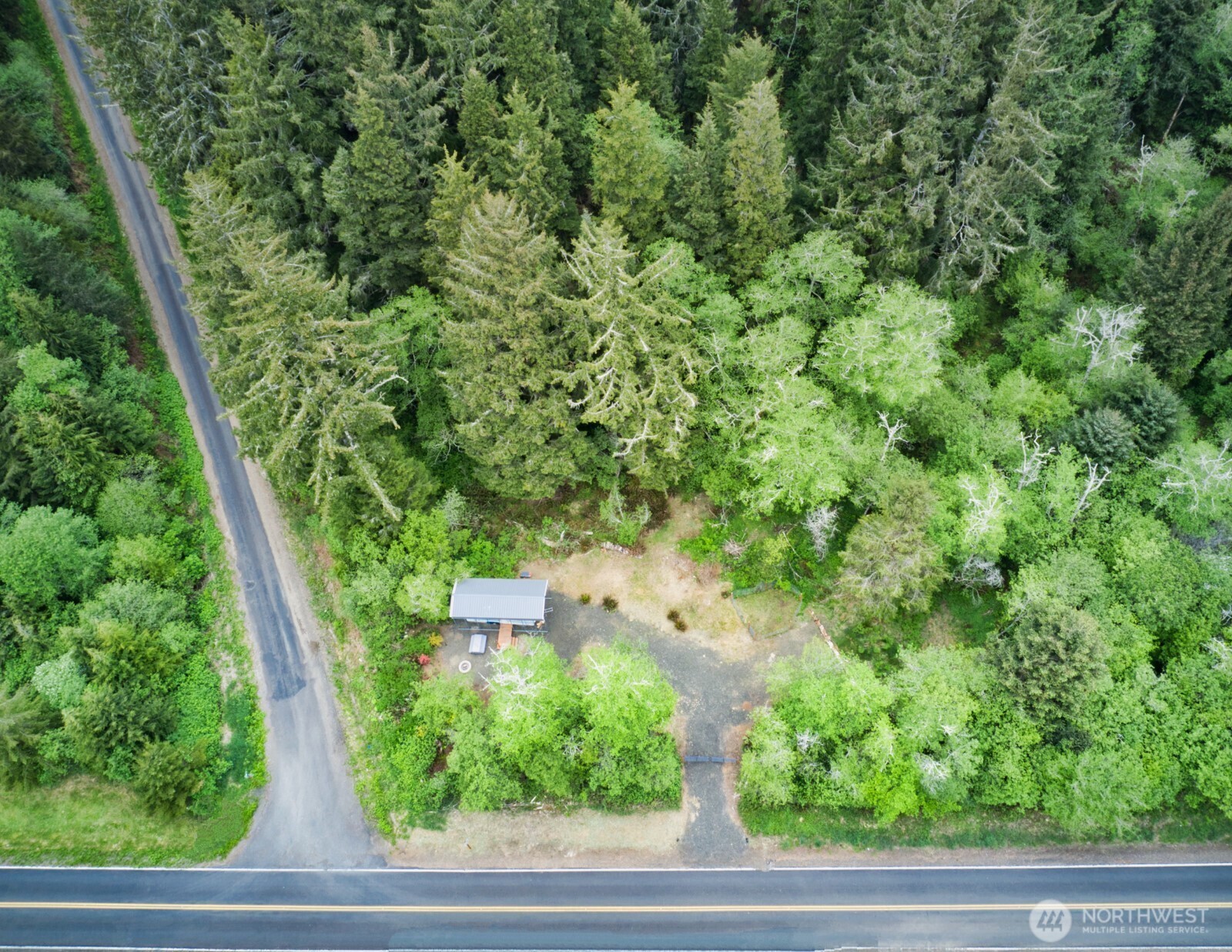 210 Bay Center Road , South Bend, WA 98586