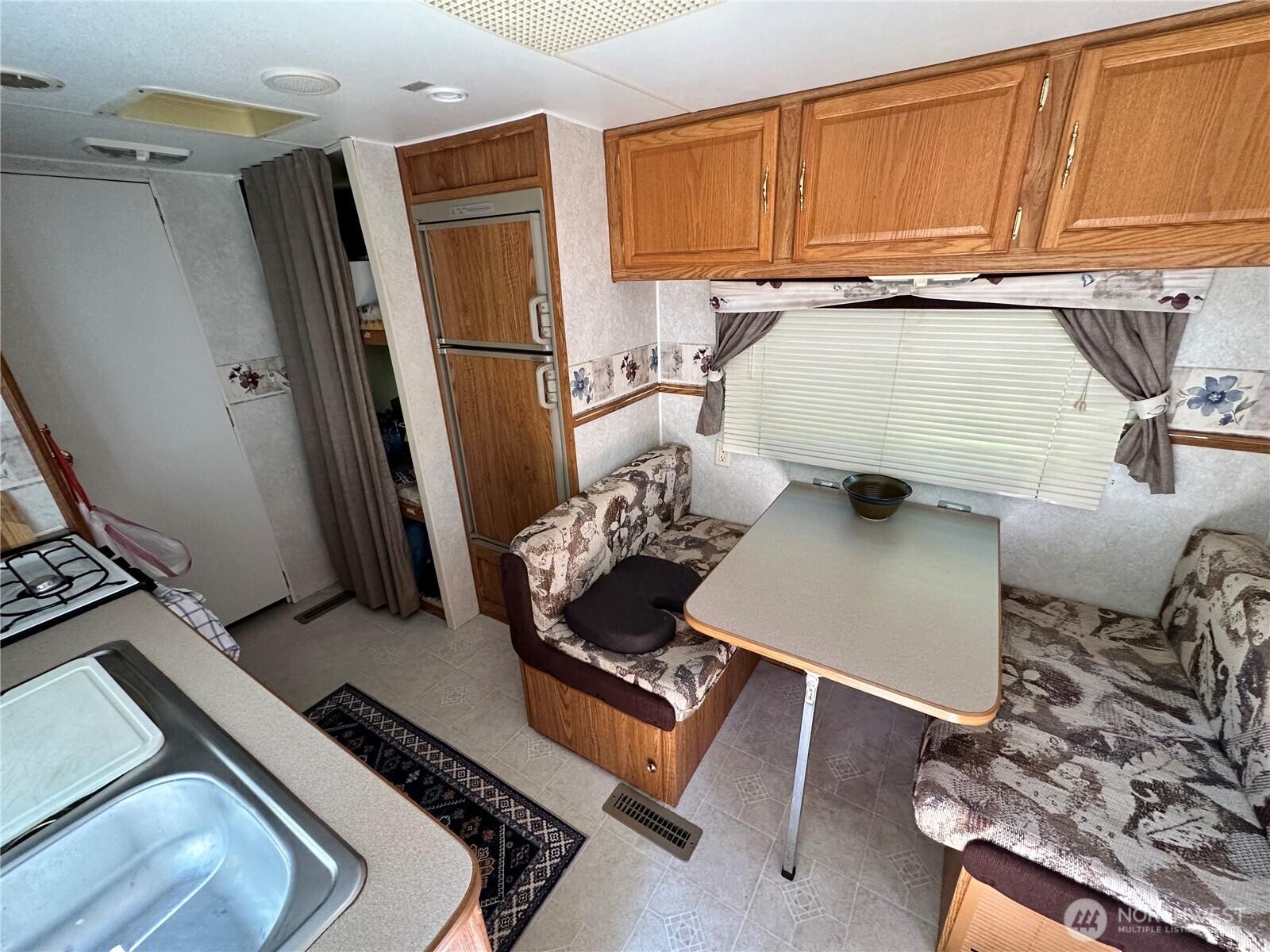 210 Bay Center Road , South Bend, WA 98586