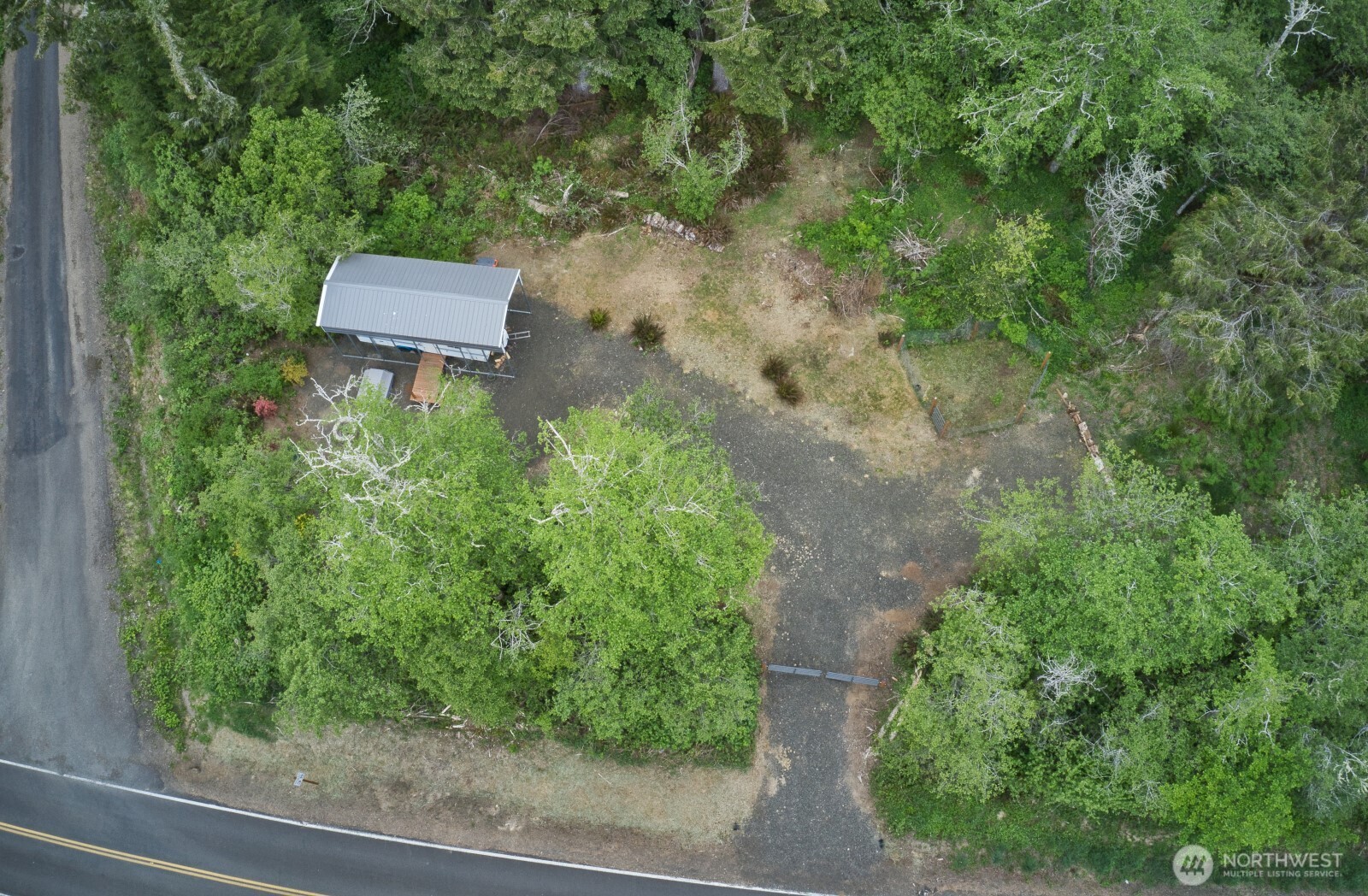 210 Bay Center Road , South Bend, WA 98586