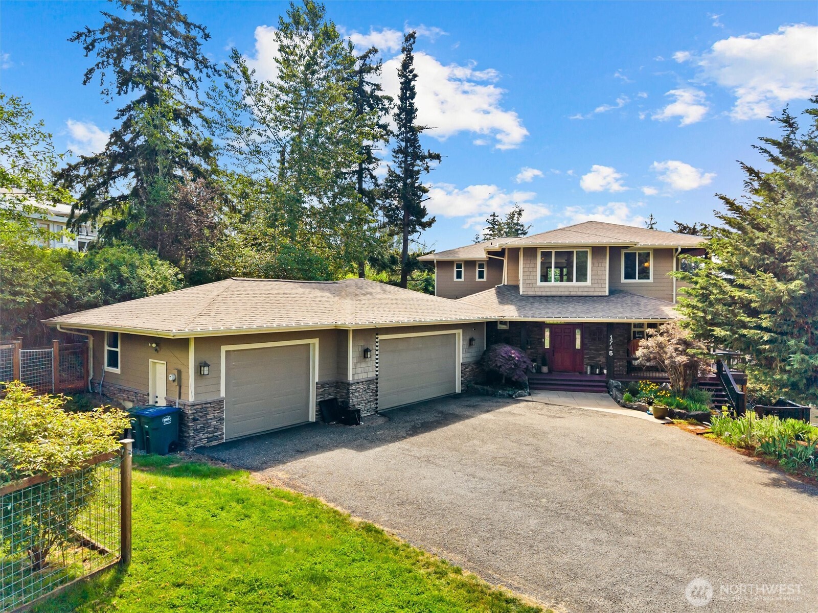 1745 Academy Road , Bellingham, WA 98226