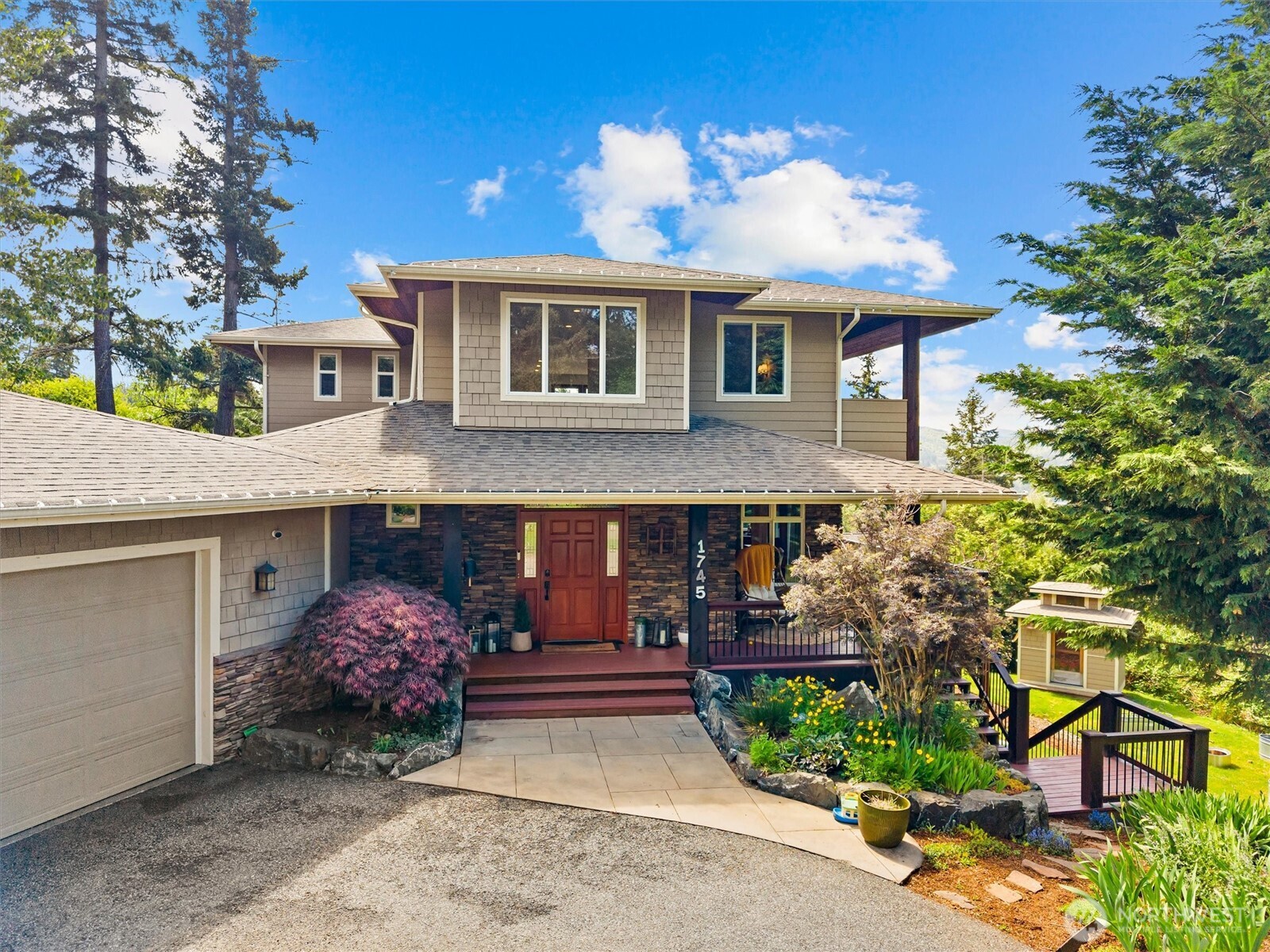 1745 Academy Road , Bellingham, WA 98226