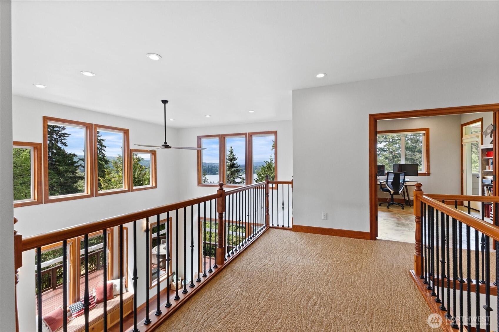 1745 Academy Road , Bellingham, WA 98226