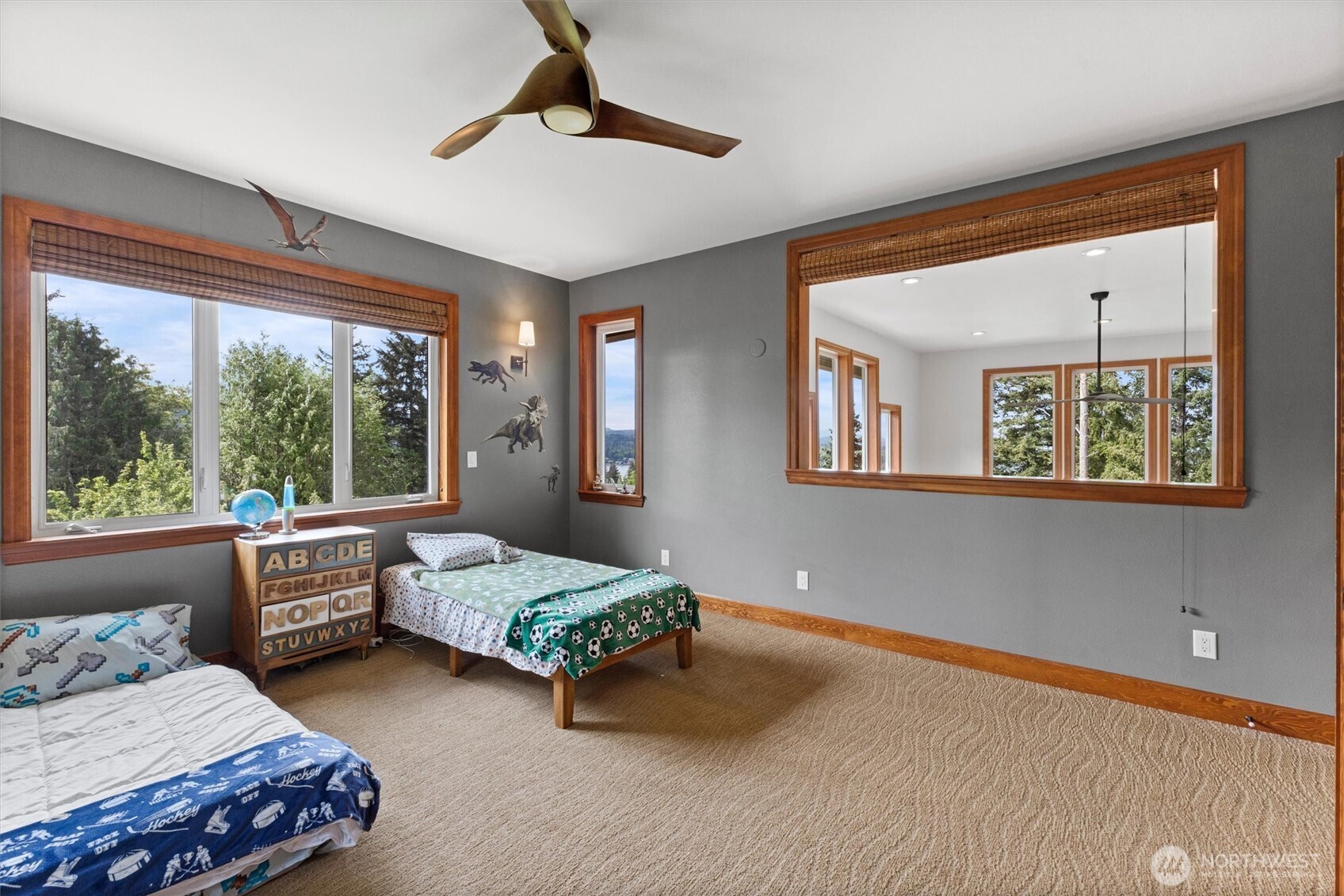 1745 Academy Road , Bellingham, WA 98226
