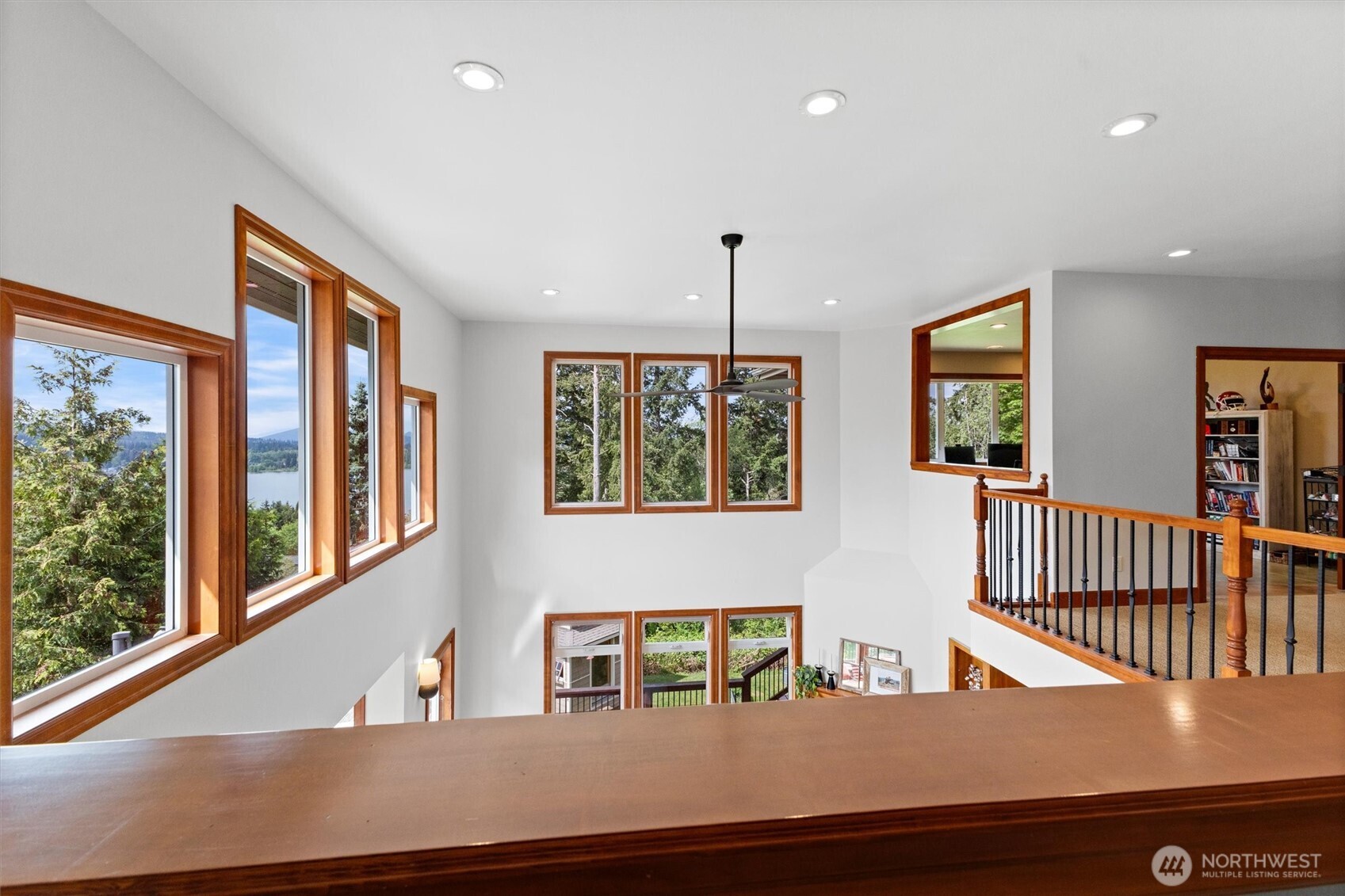 1745 Academy Road , Bellingham, WA 98226