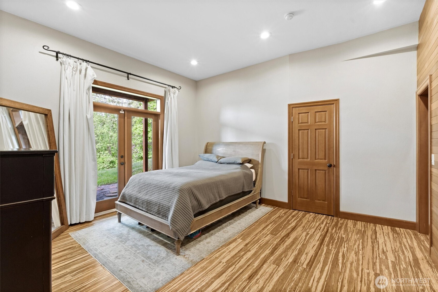 1745 Academy Road , Bellingham, WA 98226