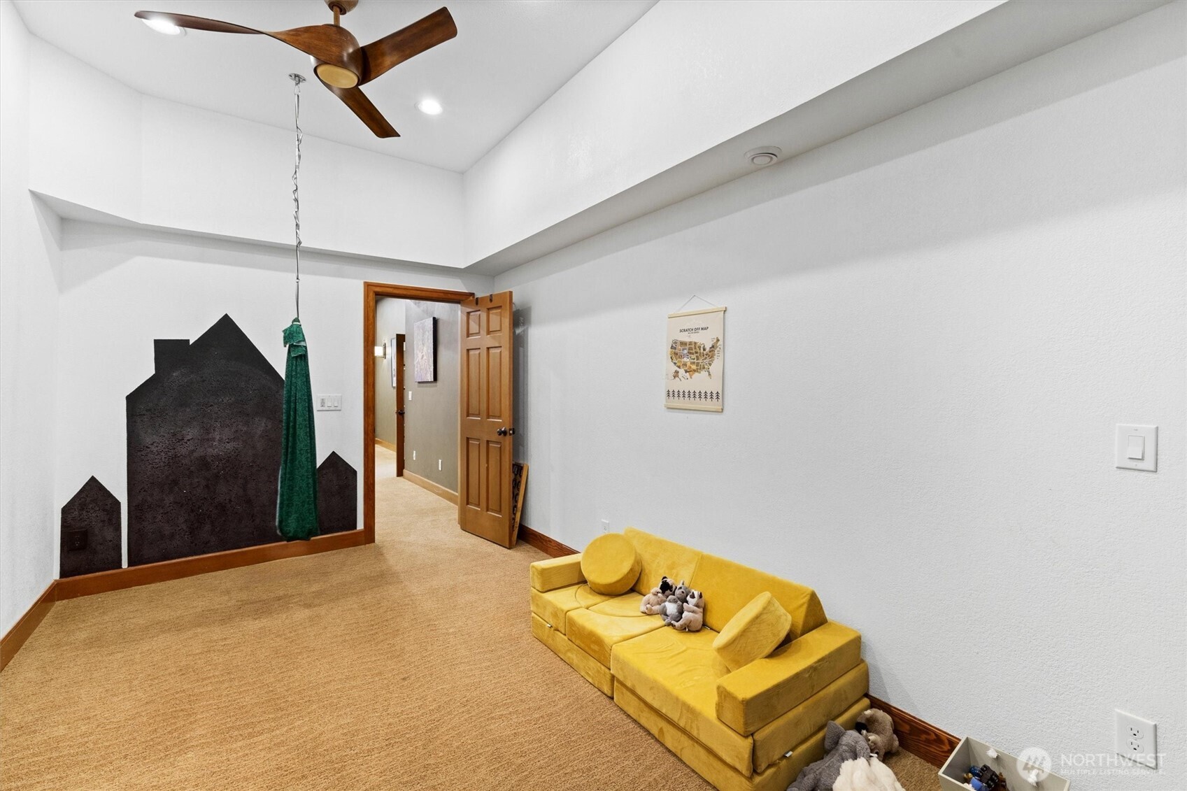 1745 Academy Road , Bellingham, WA 98226