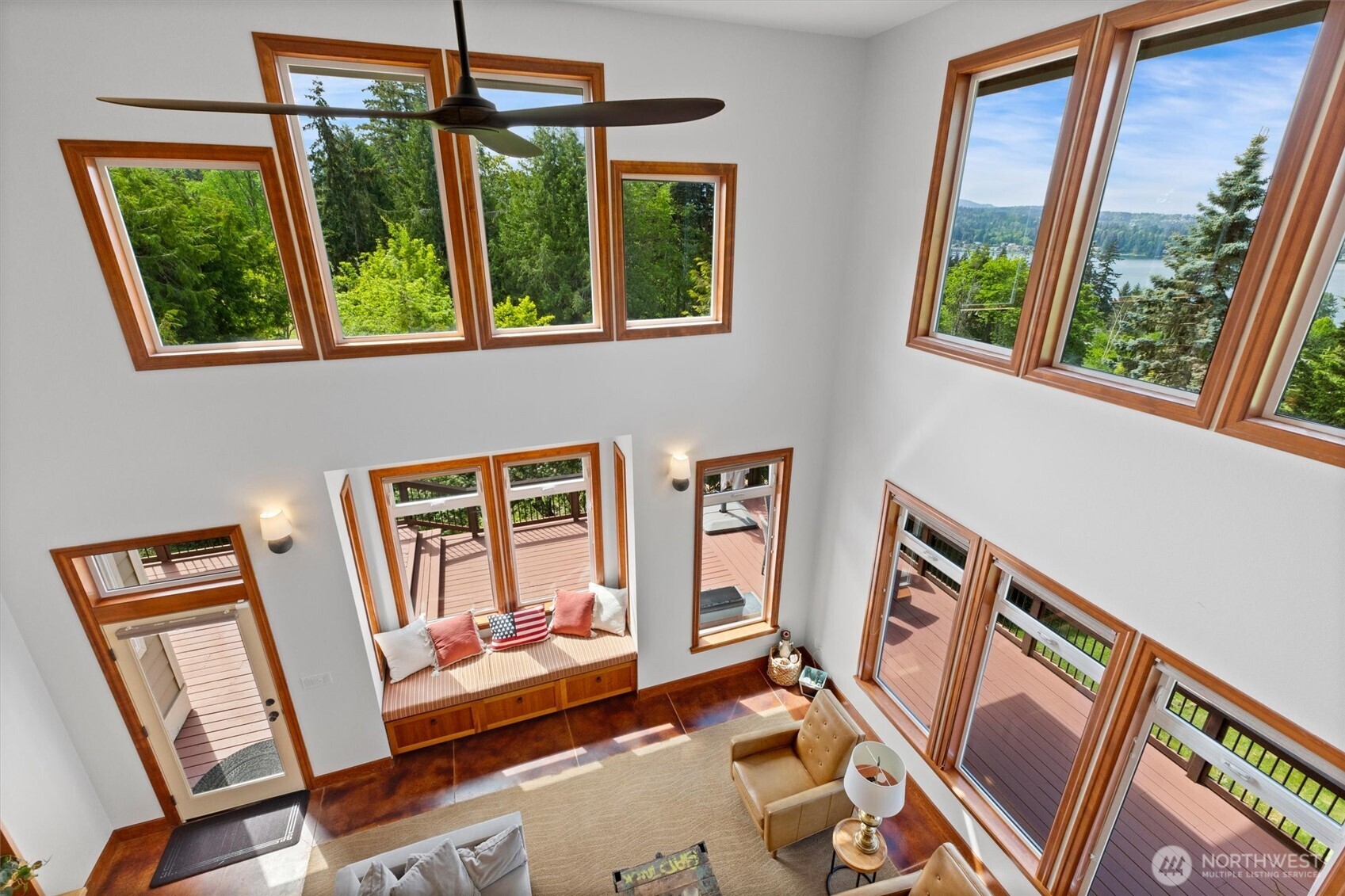 1745 Academy Road , Bellingham, WA 98226
