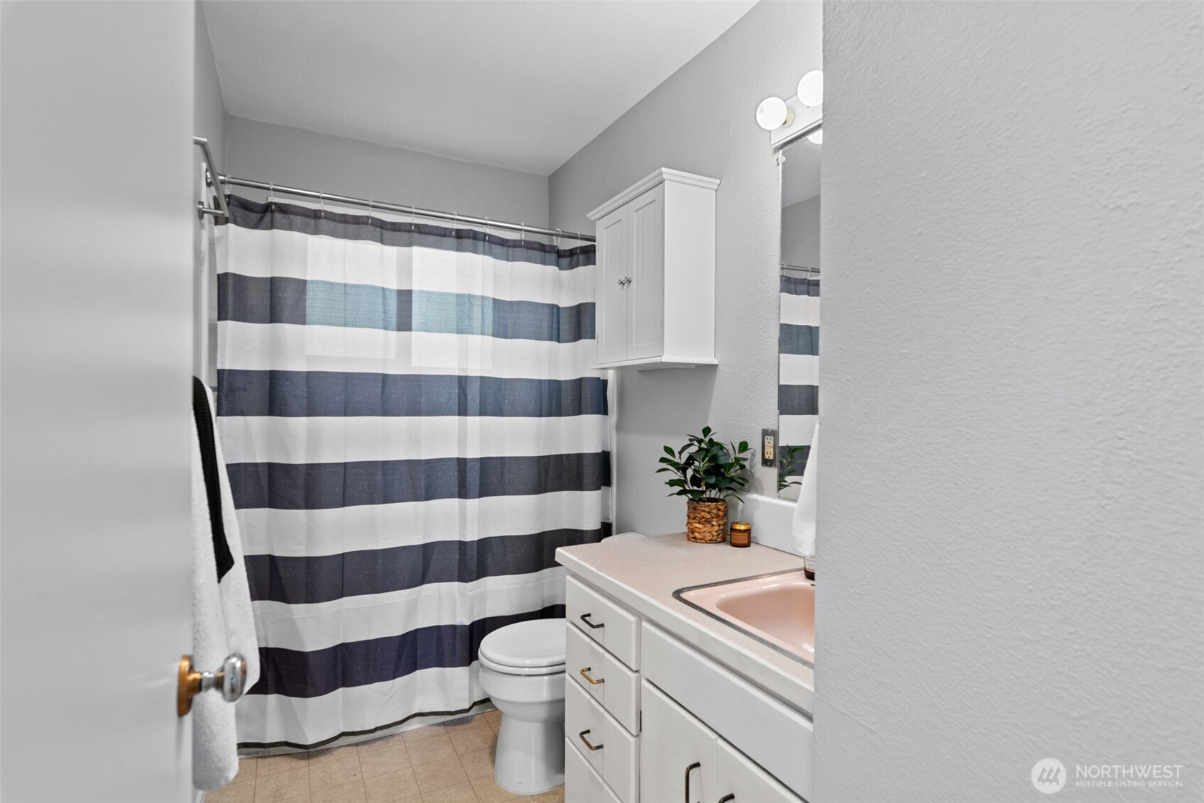 402 Shady Lane , Wenatchee, WA 98801