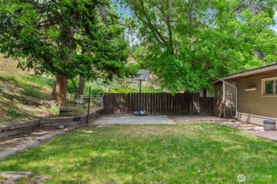 402 Shady Lane , Wenatchee, WA 98801 - Photo 25