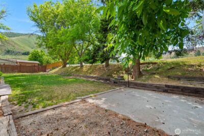 402 Shady Lane , Wenatchee, WA 98801 - Photo 28