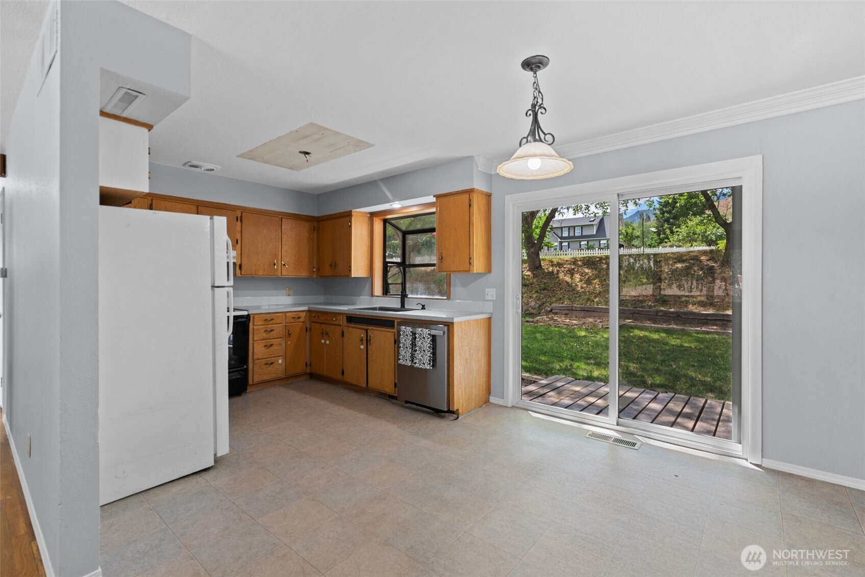 402 Shady Lane , Wenatchee, WA 98801