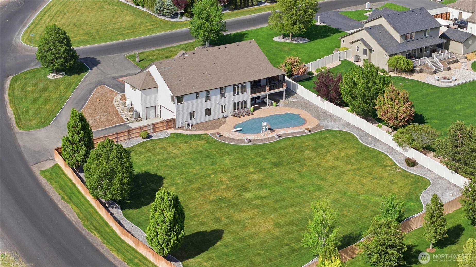 98303 E Ridgeview Drive , Kennewick, WA 99338