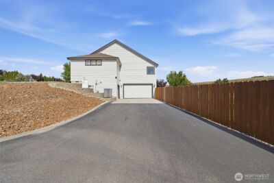 98303 E Ridgeview Drive , Kennewick, WA 99338 - Photo 20