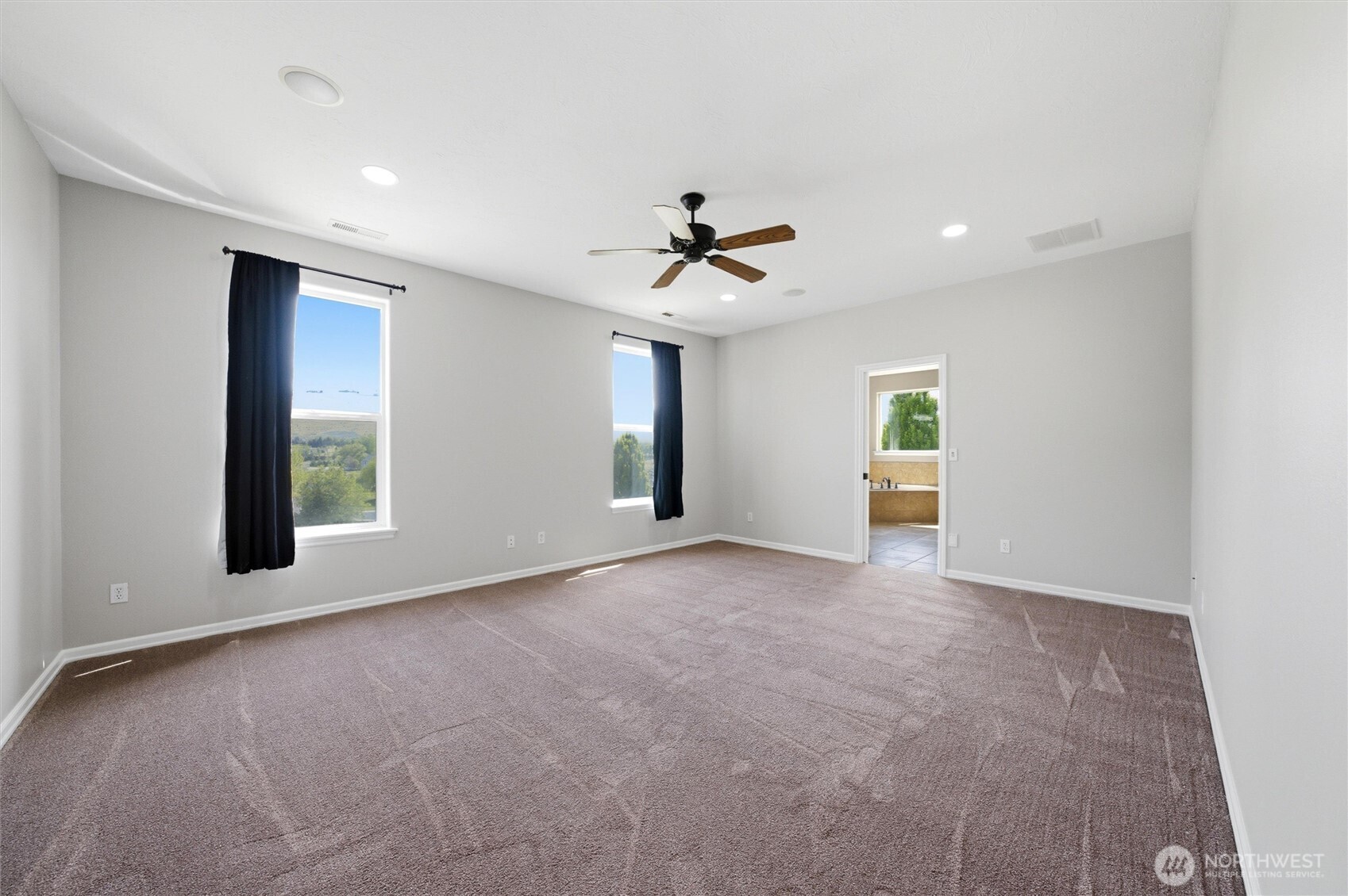 98303 E Ridgeview Drive , Kennewick, WA 99338