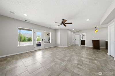 98303 E Ridgeview Drive , Kennewick, WA 99338 - Photo 32