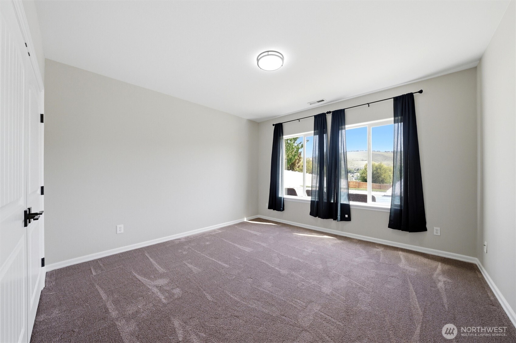 98303 E Ridgeview Drive , Kennewick, WA 99338