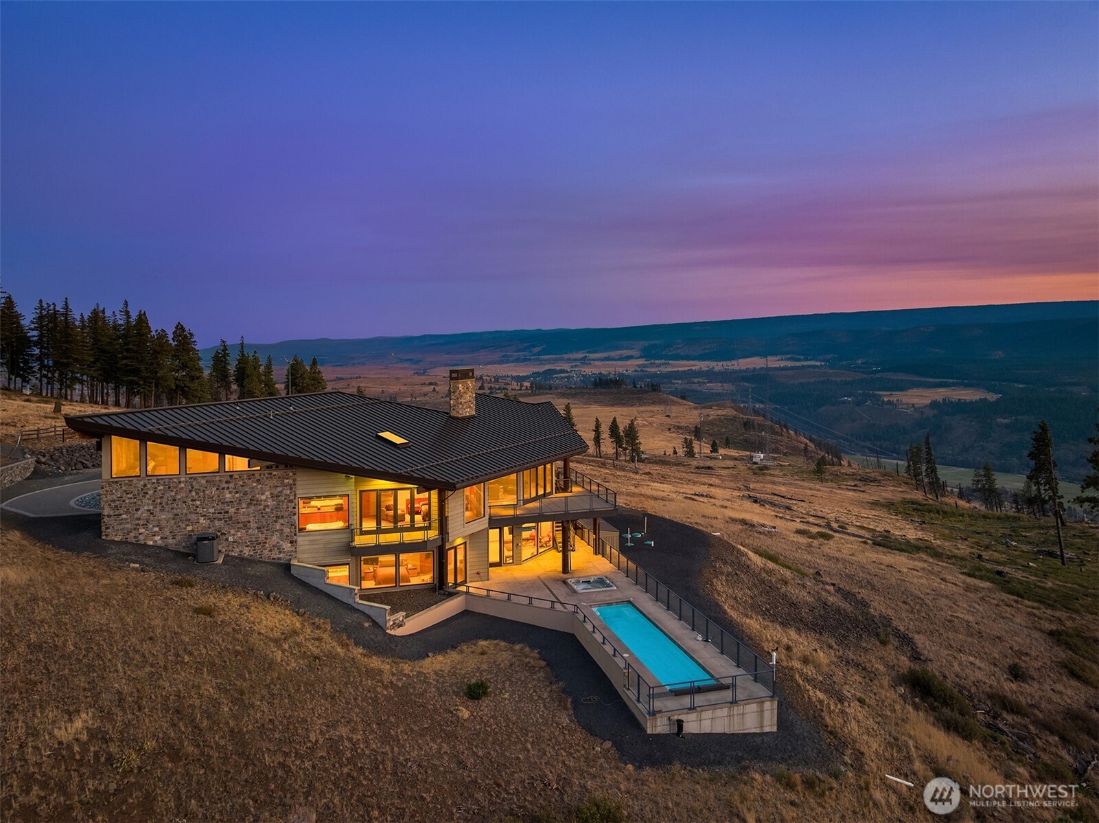 3653 Hart Road , Cle Elum, WA 98922-8332