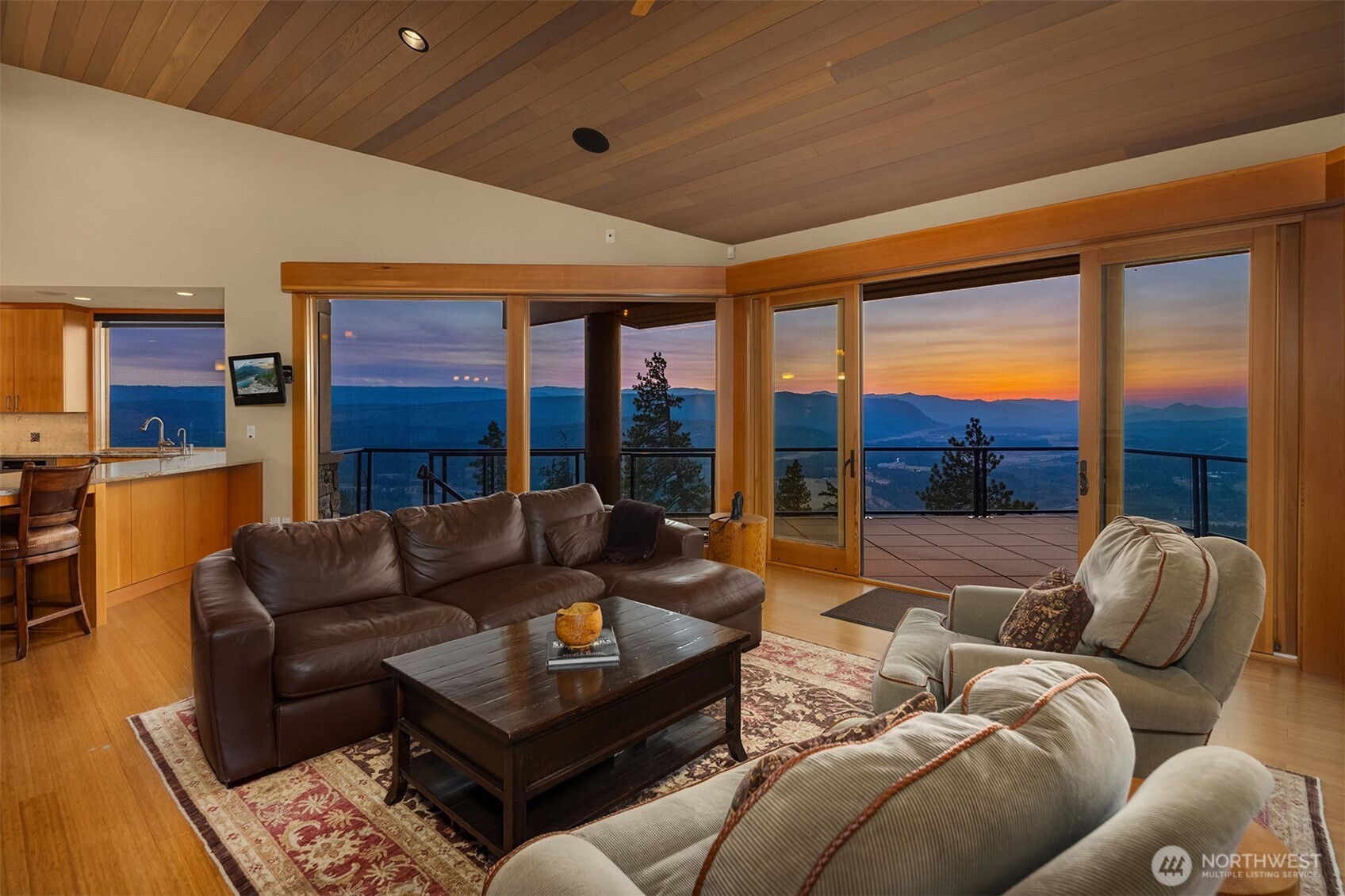 3653 Hart Road , Cle Elum, WA 98922-8332