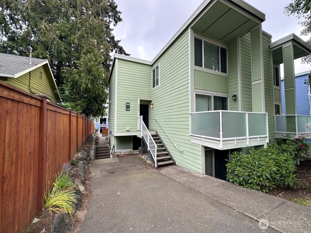 8800 20th Avenue NE #B108, Seattle, WA 98115