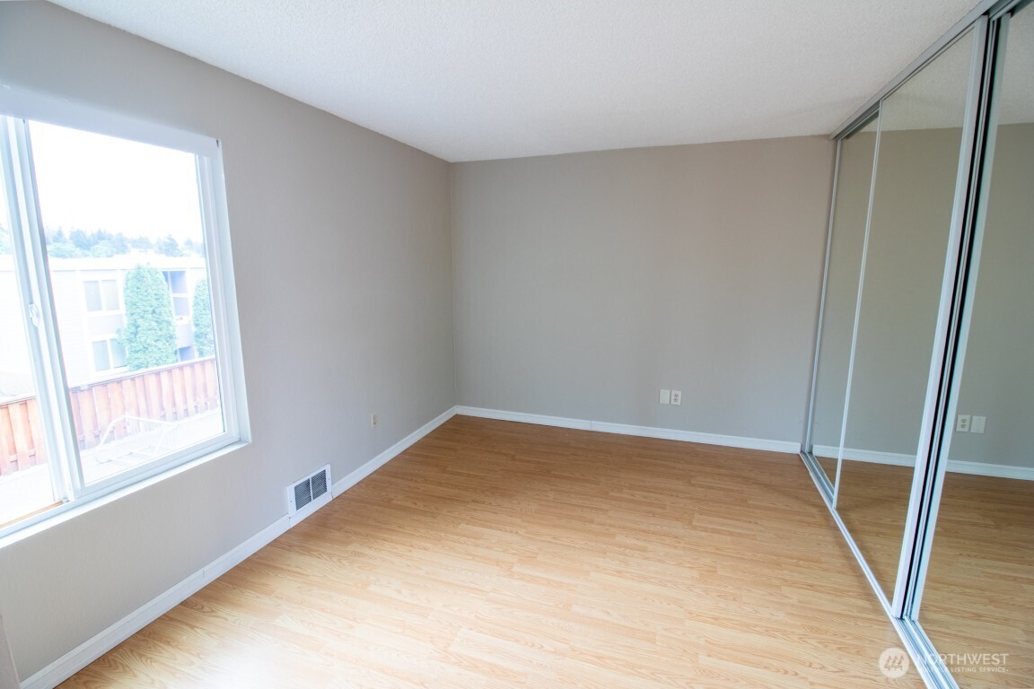 8800 20th Avenue NE #B108, Seattle, WA 98115