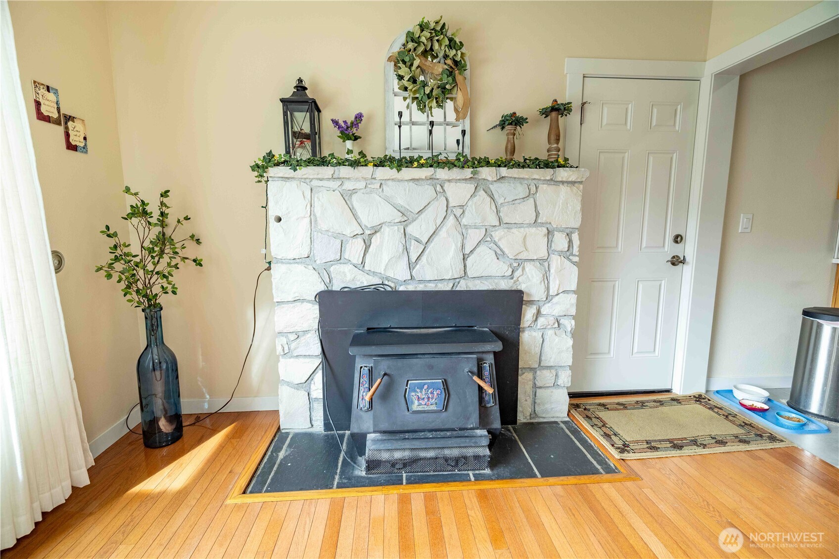 608 W Hanson Ave. , Brewster, WA 98812