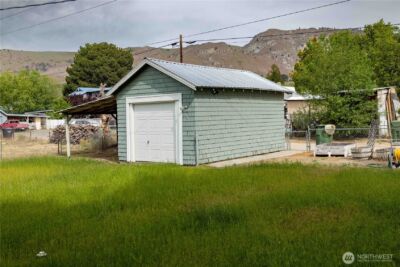 608 W Hanson Ave. , Brewster, WA 98812 - Photo 21