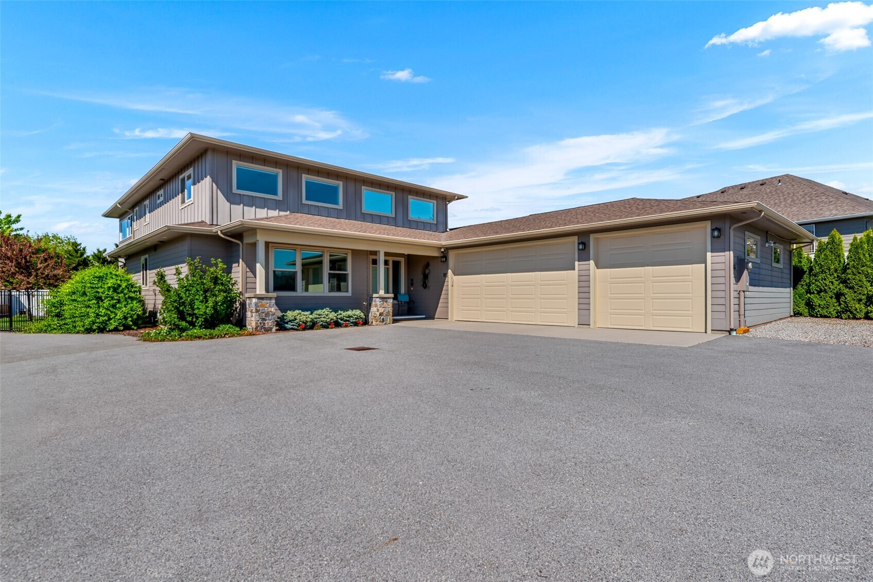 185 31st Street NW, East Wenatchee, WA 98802