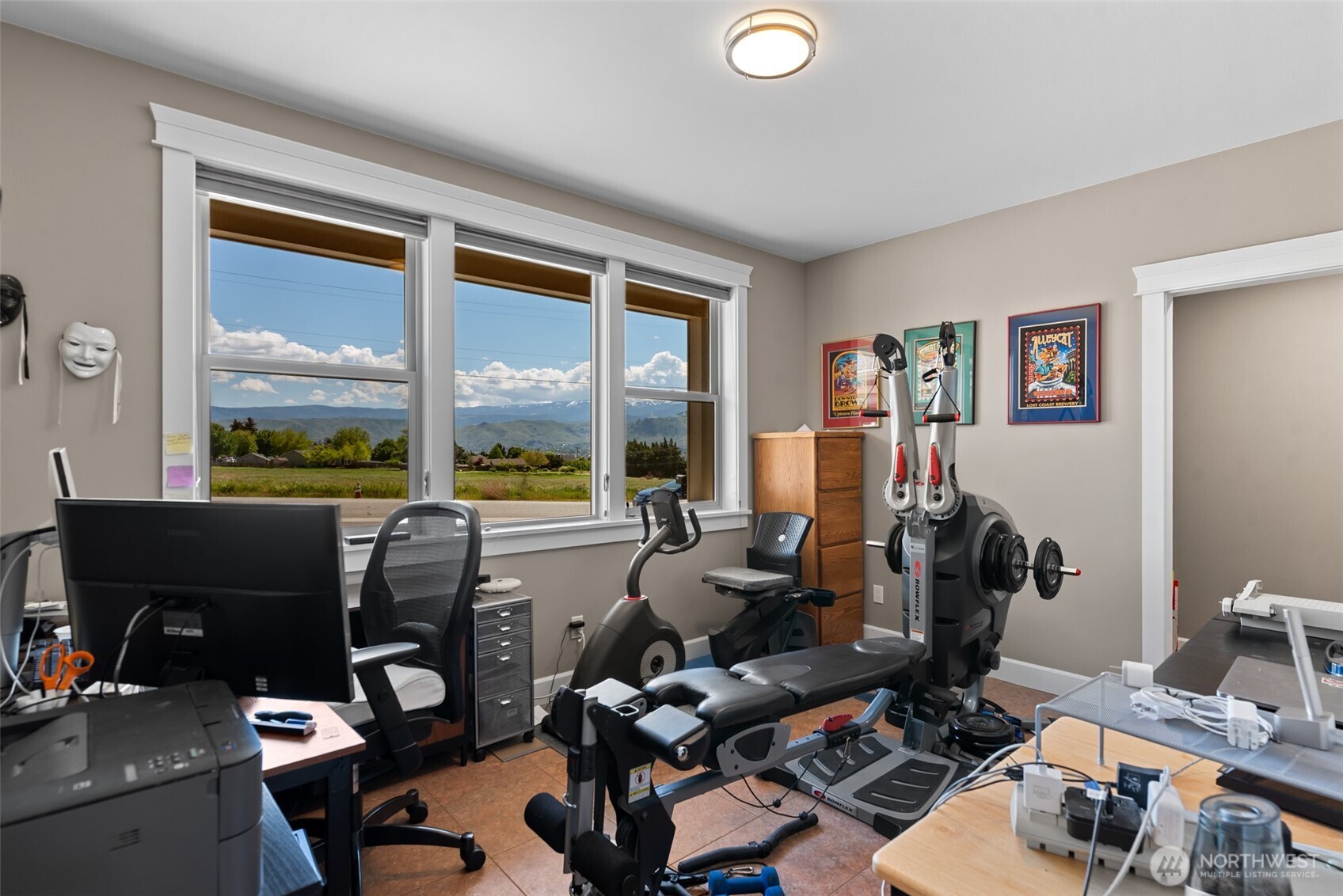 185 31st Street NW, East Wenatchee, WA 98802