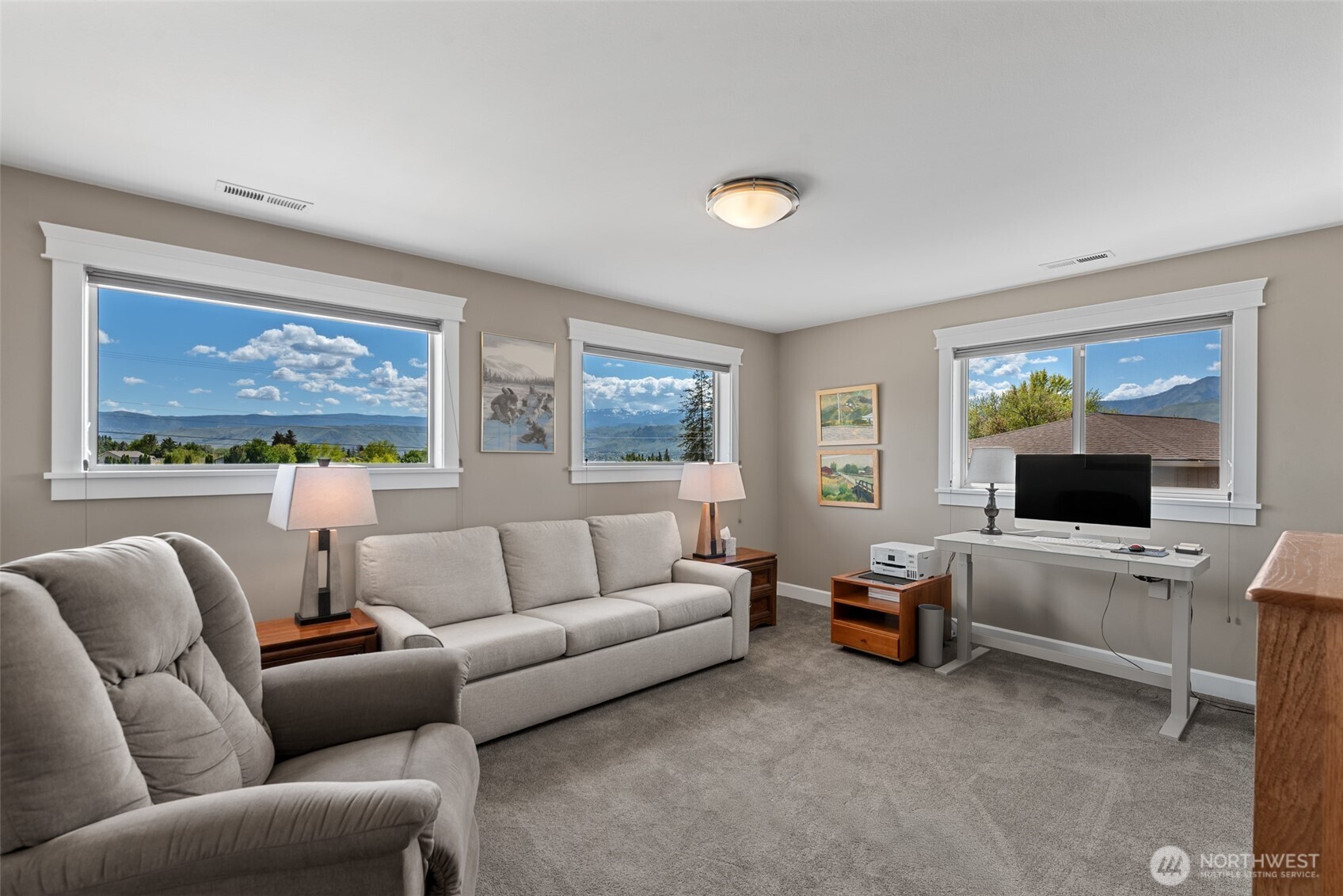 185 31st Street NW, East Wenatchee, WA 98802
