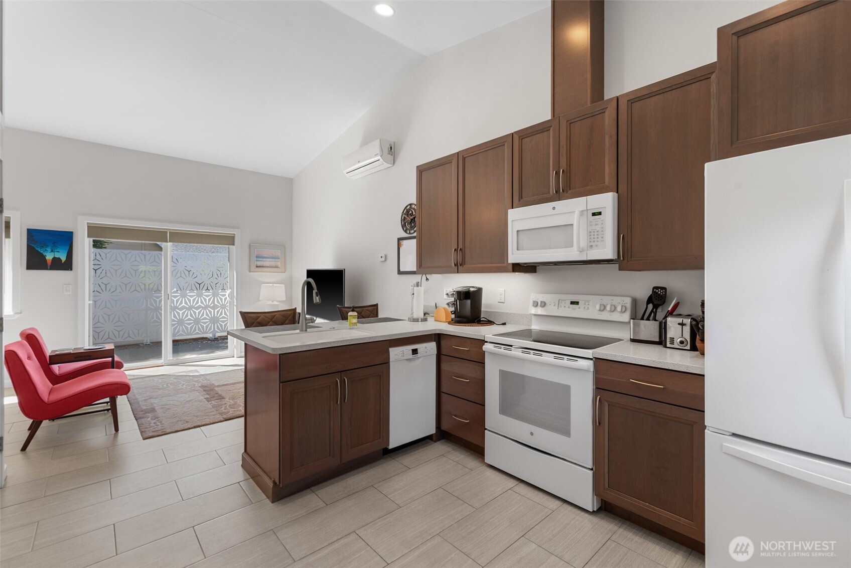 185 31st Street NW, East Wenatchee, WA 98802