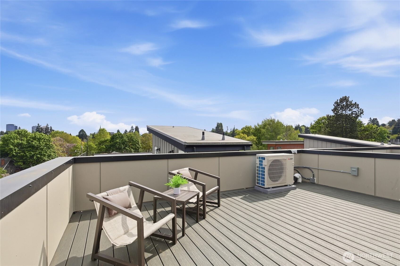6223 9th Avenue NE, Seattle, WA 98115