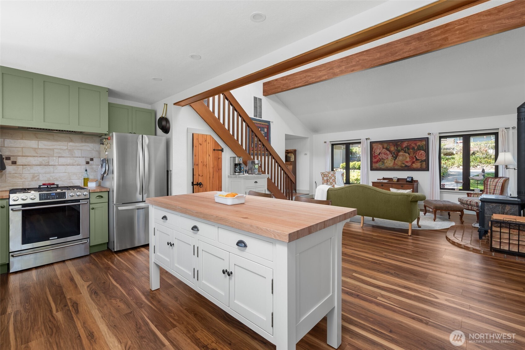 305 NW Coveland Street , Coupeville, WA 98239