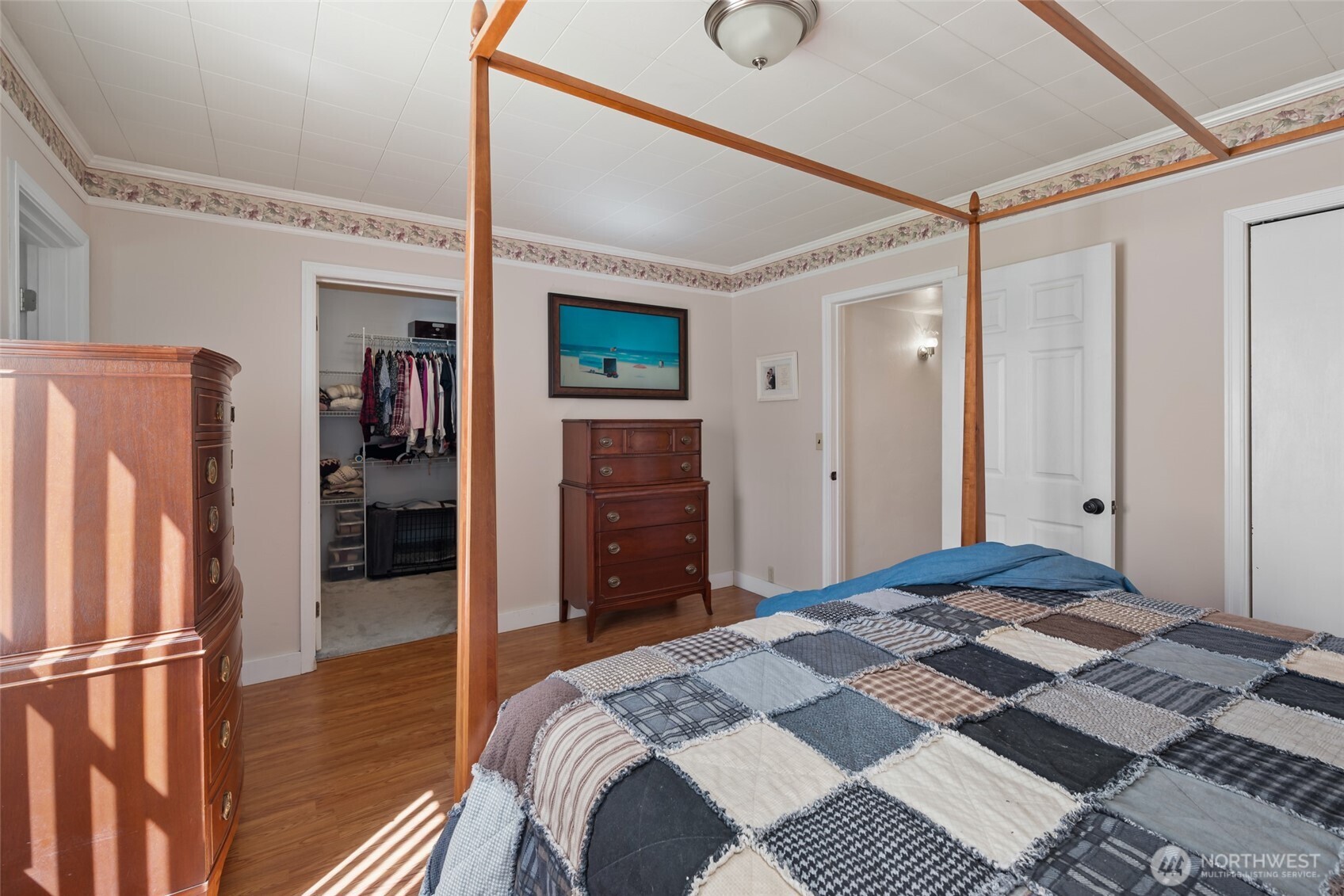 305 NW Coveland Street , Coupeville, WA 98239