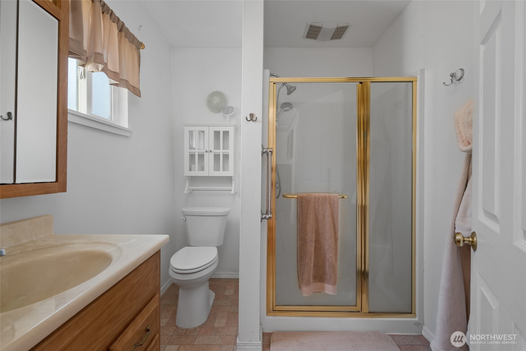 305 NW Coveland Street , Coupeville, WA 98239