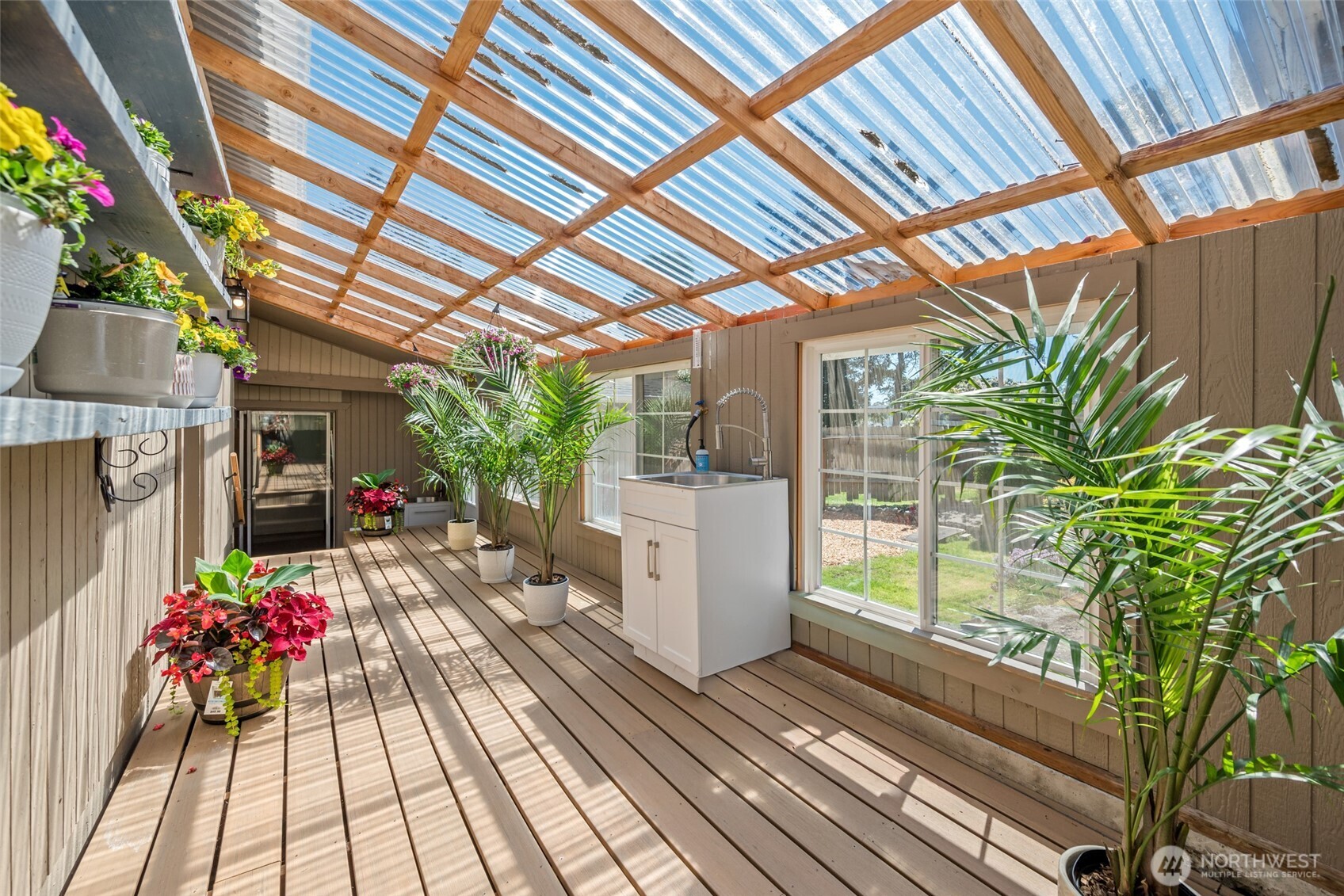 305 NW Coveland Street , Coupeville, WA 98239