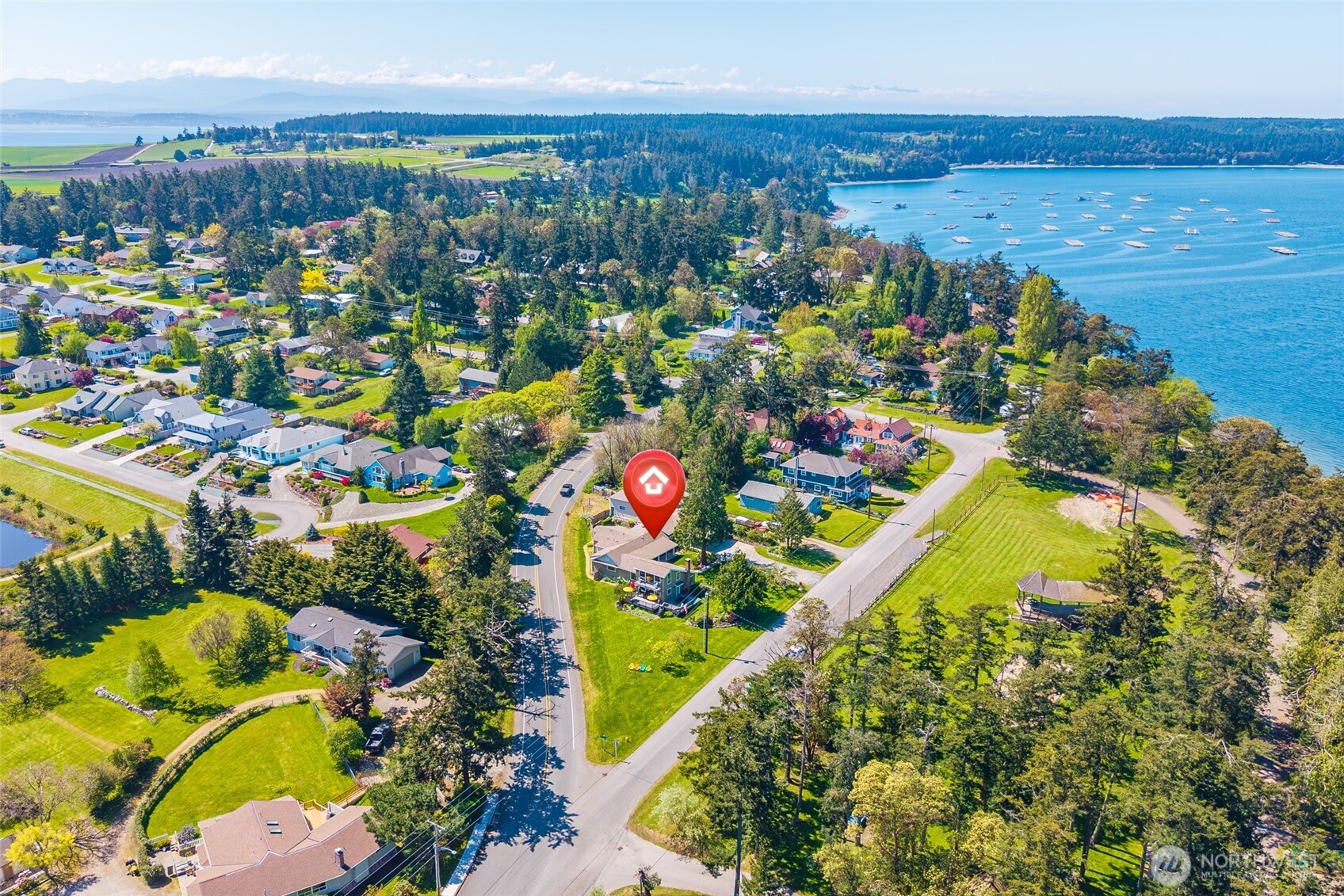 305 NW Coveland Street , Coupeville, WA 98239