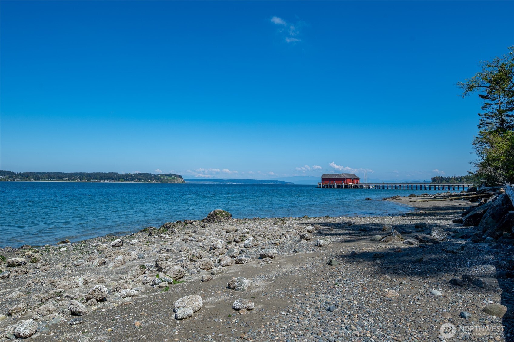 305 NW Coveland Street , Coupeville, WA 98239