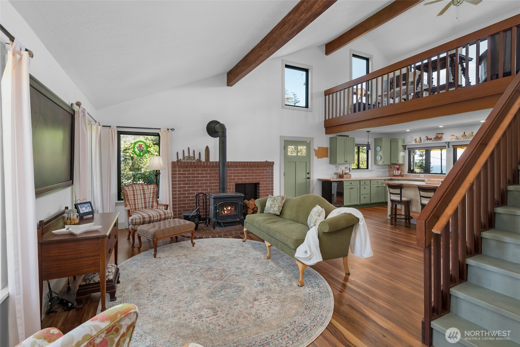 305 NW Coveland Street , Coupeville, WA 98239