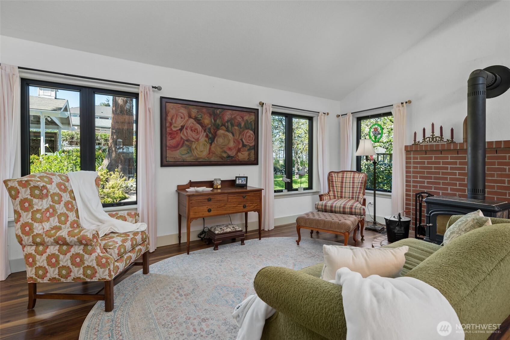 305 NW Coveland Street , Coupeville, WA 98239