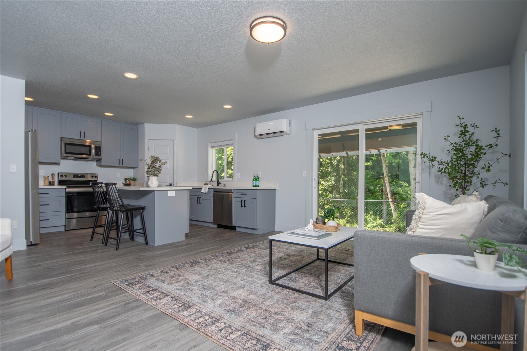 206 Oak Street , Winlock, WA 98596