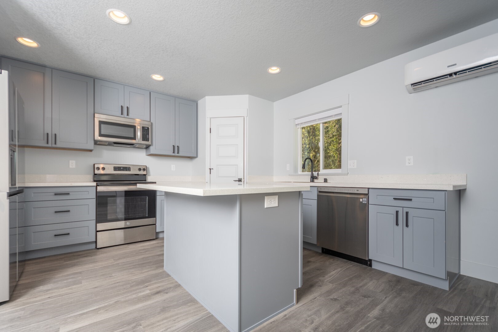 206 Oak Street , Winlock, WA 98596